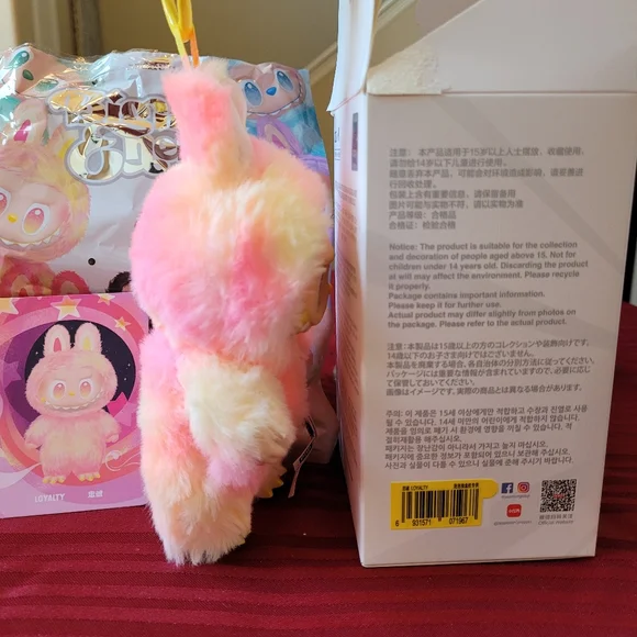 Authentic The Monsters - Big Into Energy: Loyalty - Picture 5 of 7